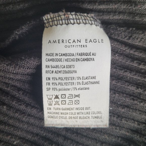 American Eagle Textured Vertical Lined, Long-sleeved Soft Black shirt small - Picture 4 of 8